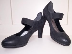 Black strap shoes, Elegante Dronfield