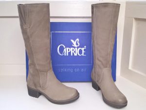 Nubuc knee boots, Elegante Dronfield