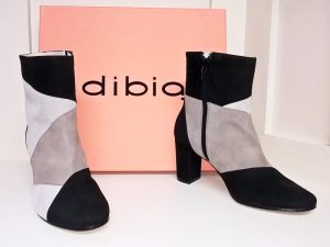 Black suede boots, Elegante Dronfield